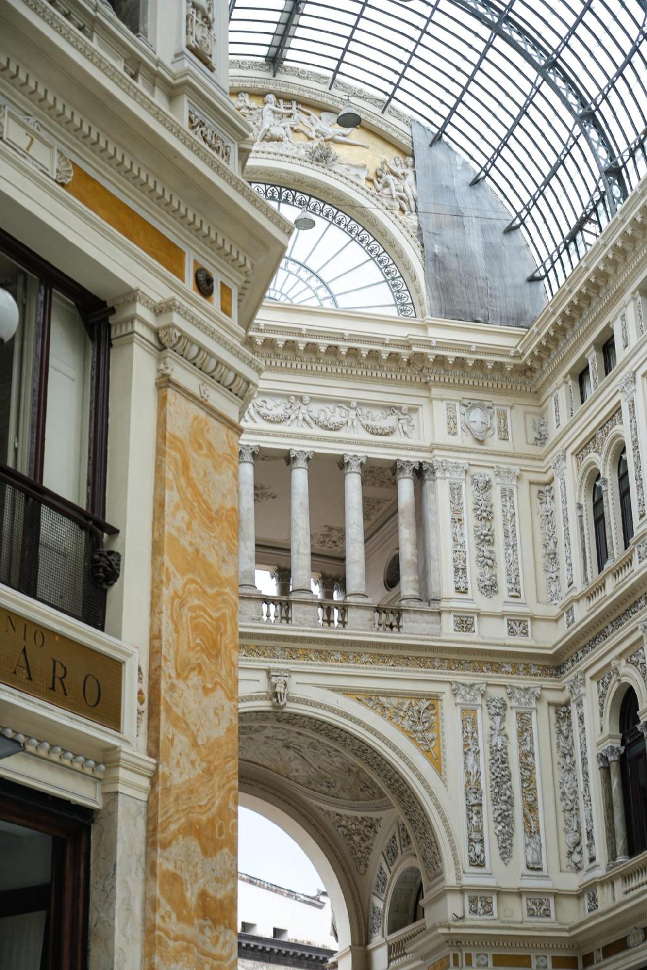 Appartement Casa Vacanze Umberto I à Naples Extérieur photo