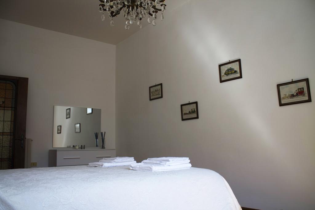 Appartement Casa Vacanze Umberto I à Naples Chambre photo